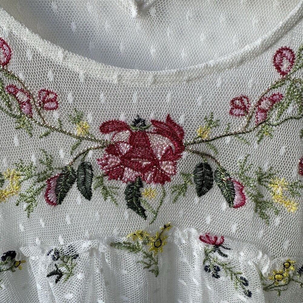 Grand & Greene Sheer Dotted White Floral  Bohemian Swiss Embroidered Top Size L - Picture 8 of 9